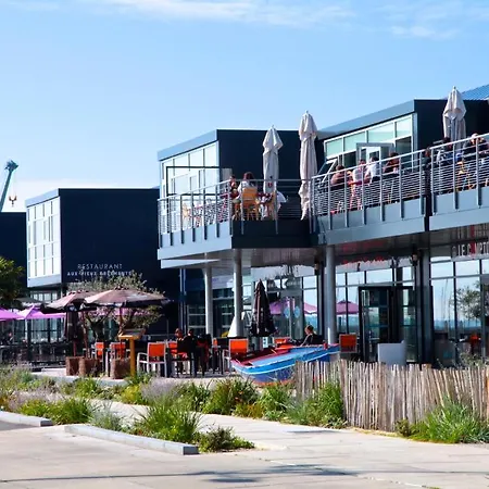 فندق Ibis Styles Centre Port 3*